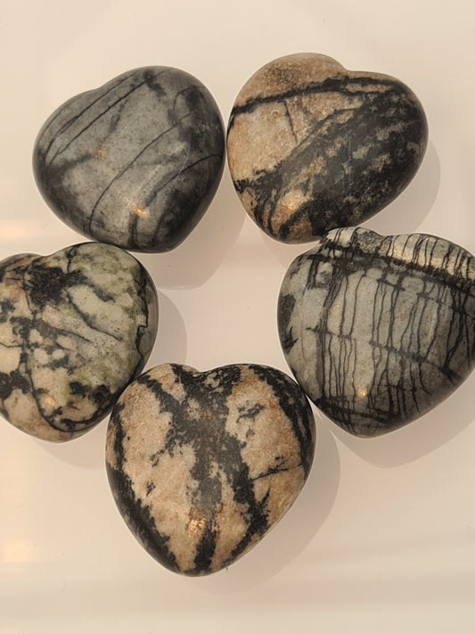 Spiderweb Jasper Small Hearts. Each with natural back patterns resembling webs, on a grey or cream base. 3cm size.
