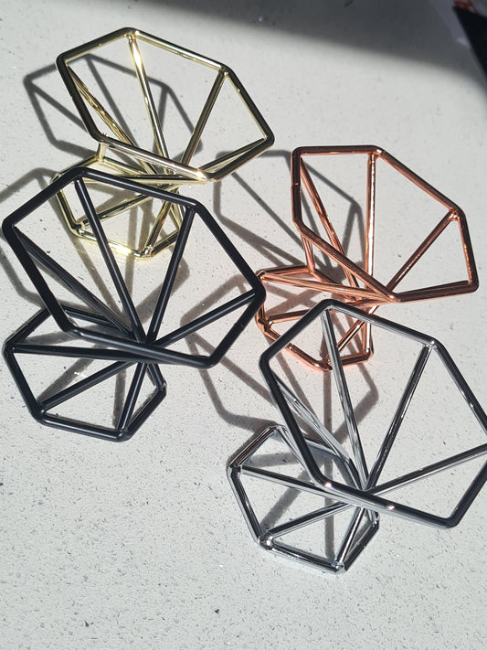 Four metallic geometric design metal wire sphere stand. For crystal sphere. Black, silver, rose gold and yellow gold. 