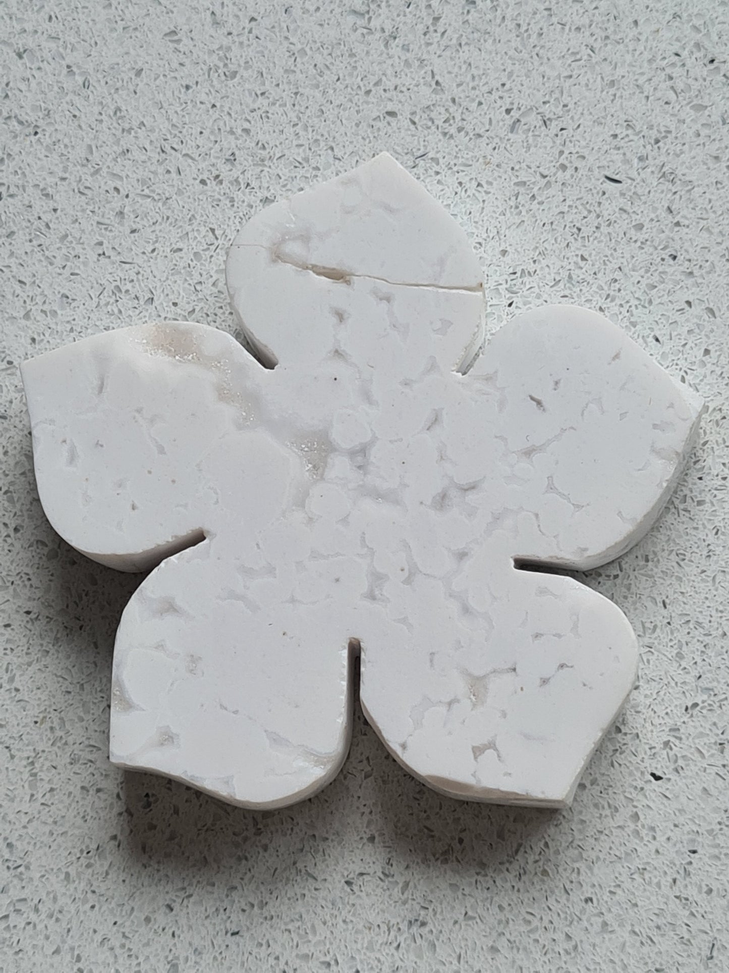Snow White Agate Flower Carving